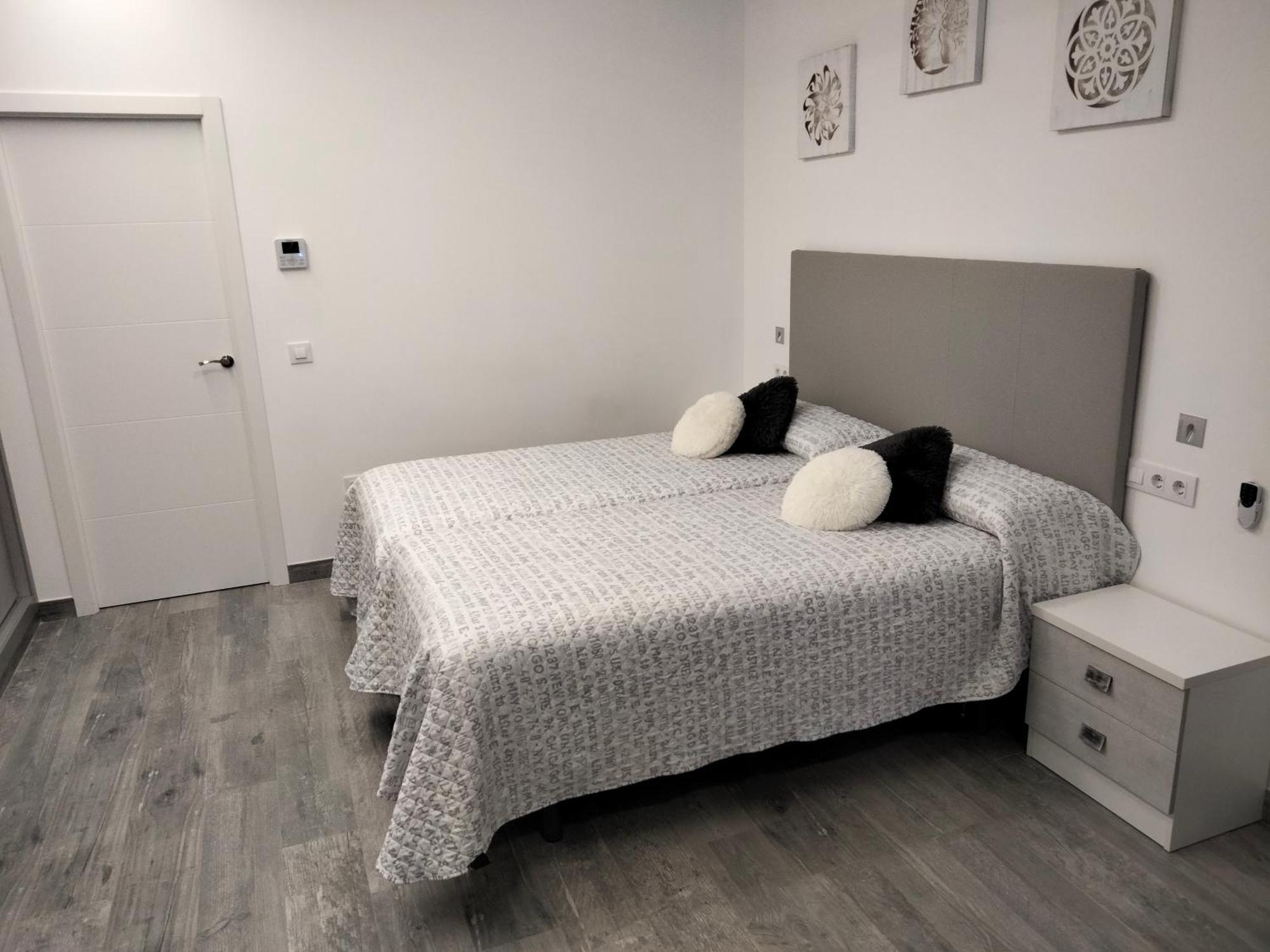 Loft La Calahorra Con Posibilidad De Aparcamiento Pregunta Por El Pack Mas Amor Córdoba Exterior foto